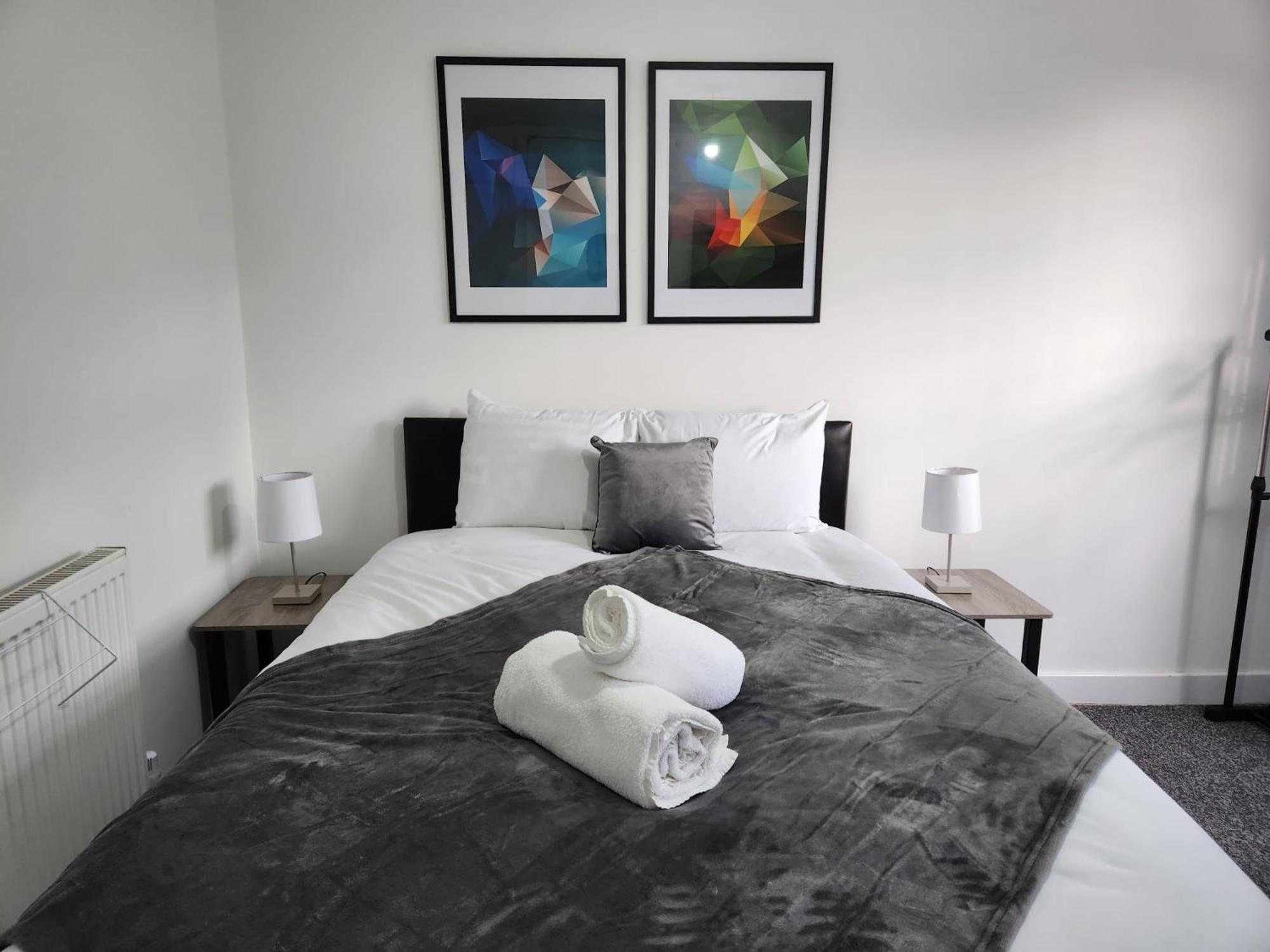4 Bedroom 2 Bathroom Shared House - Near Bhx And Nec Birmingam Exterior foto