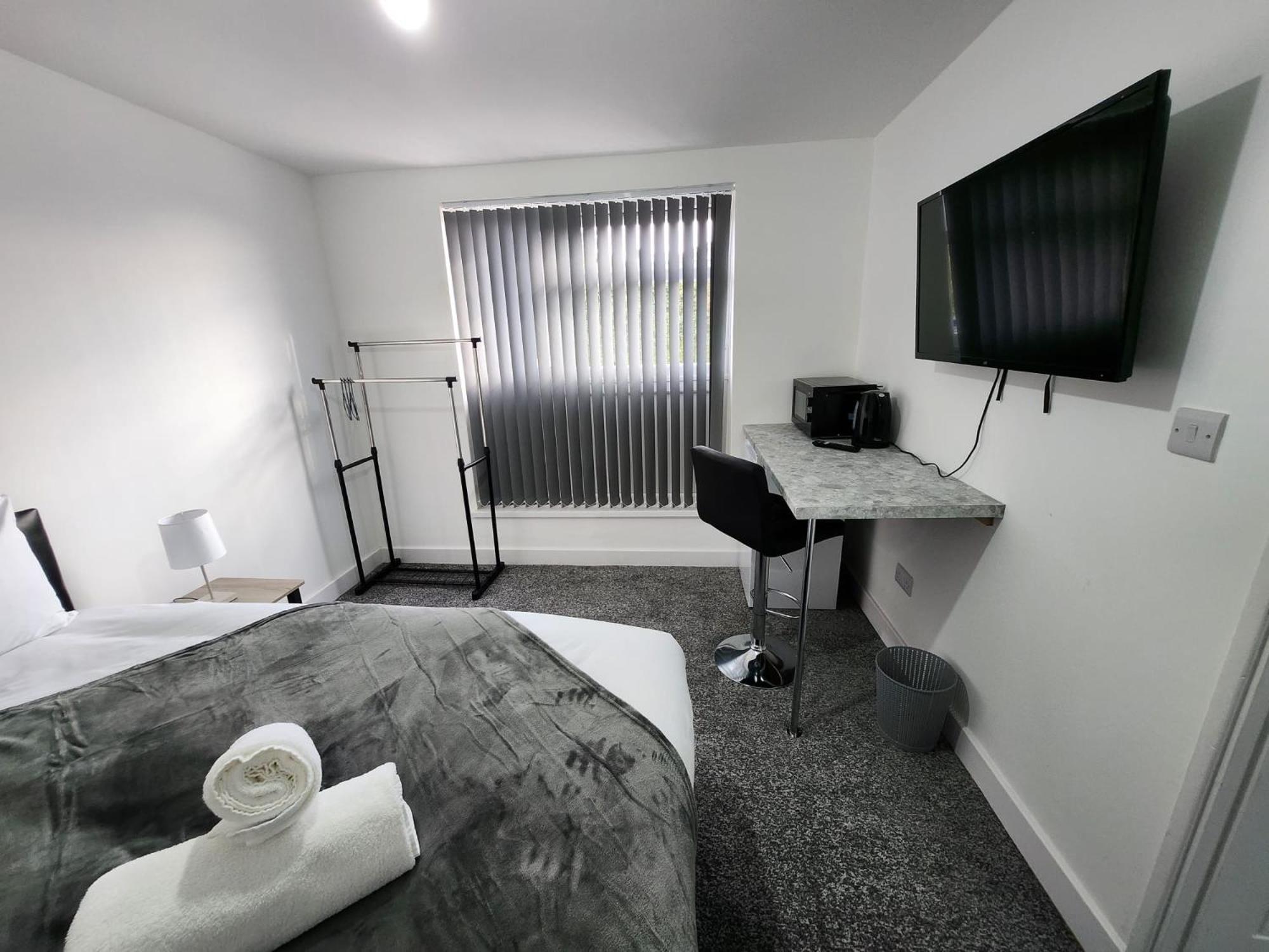 4 Bedroom 2 Bathroom Shared House - Near Bhx And Nec Birmingam Exterior foto