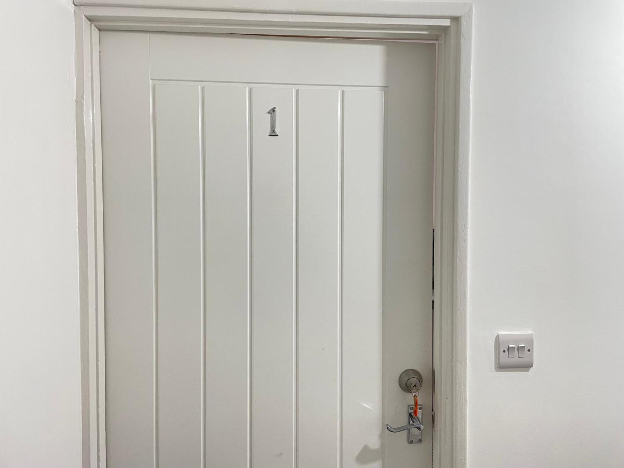 4 Bedroom 2 Bathroom Shared House - Near Bhx And Nec Birmingam Exterior foto